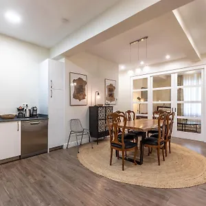 Home-loving Centre With Parking Bilbao
